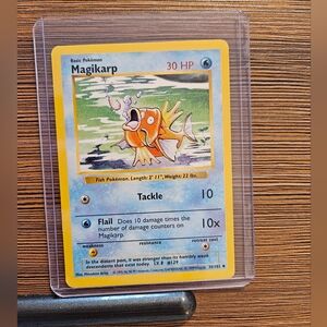 Pokemon Magikarp 35/102 Base Set Card